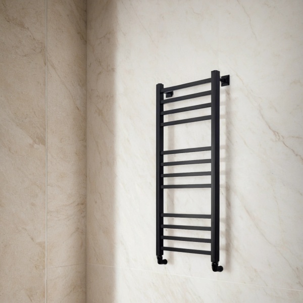 Полотенцесушитель водяной Comfysan Pioli-K W-10 100/40, черный